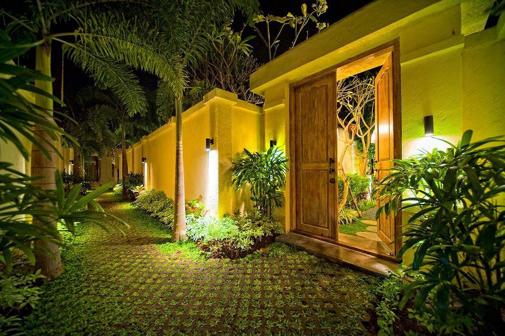 4S Villas At Seminyak Square Buitenkant foto
