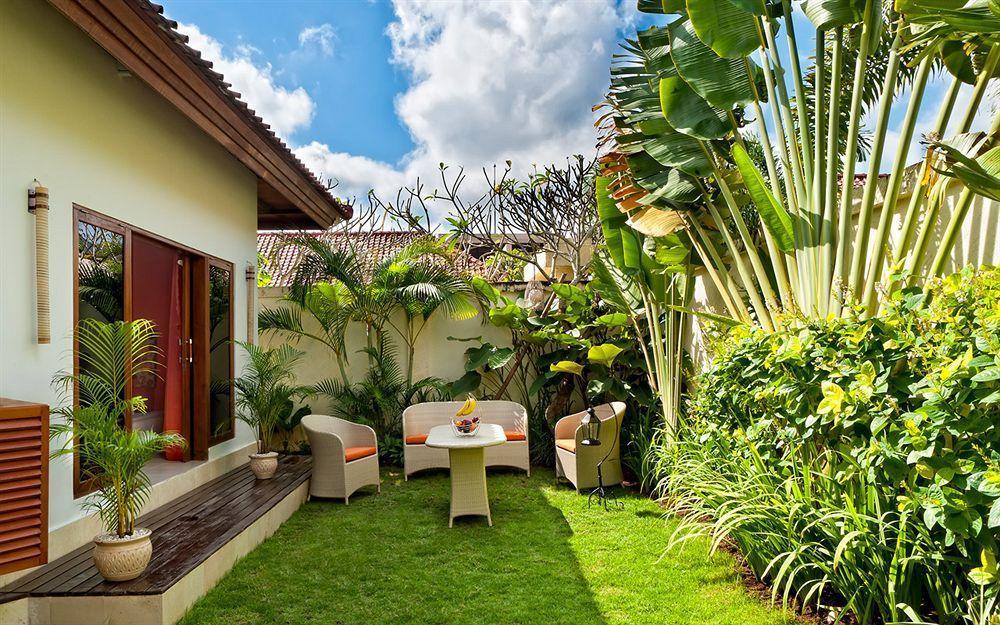 4S Villas At Seminyak Square Buitenkant foto