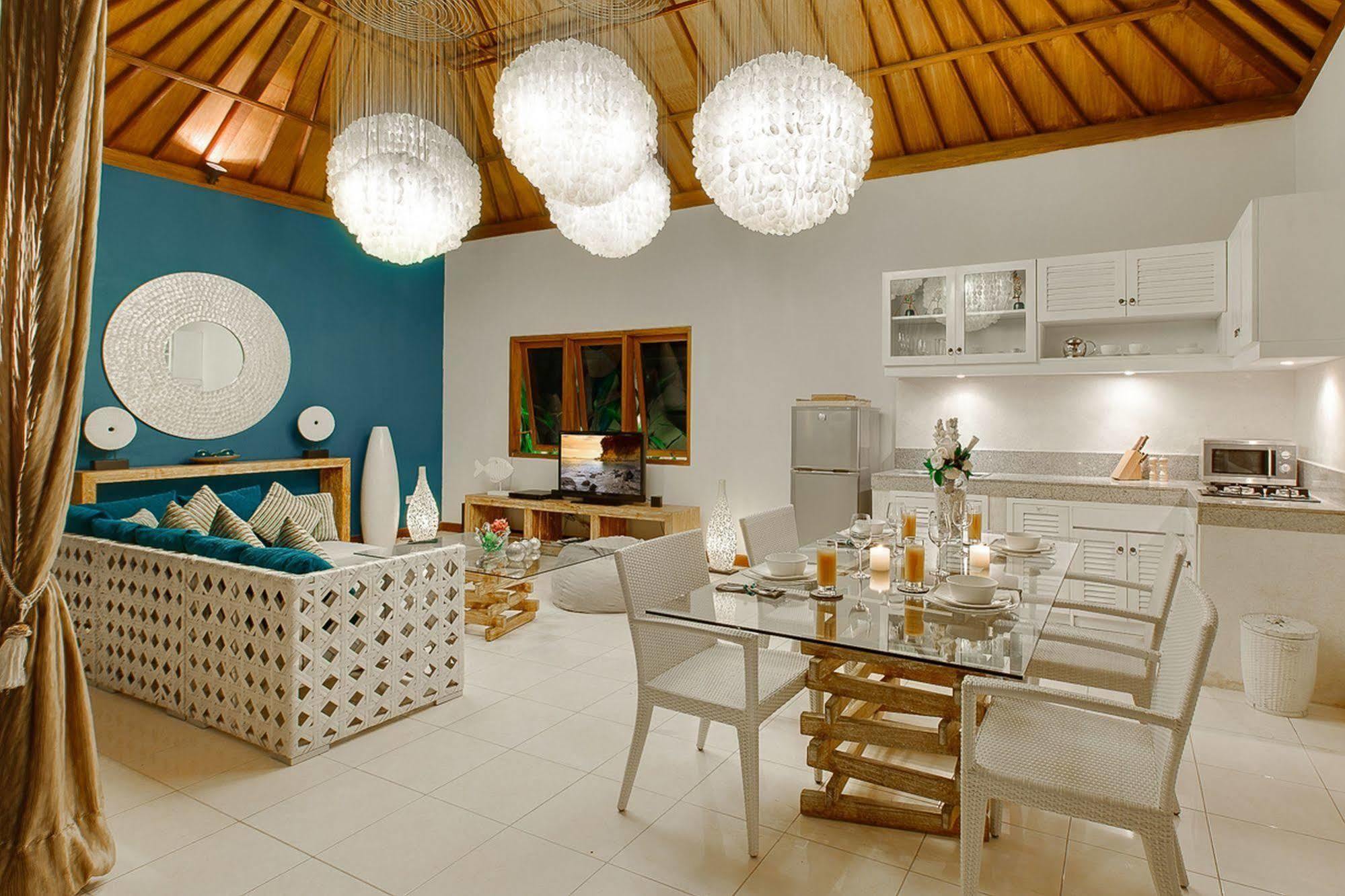 4S Villas At Seminyak Square Buitenkant foto