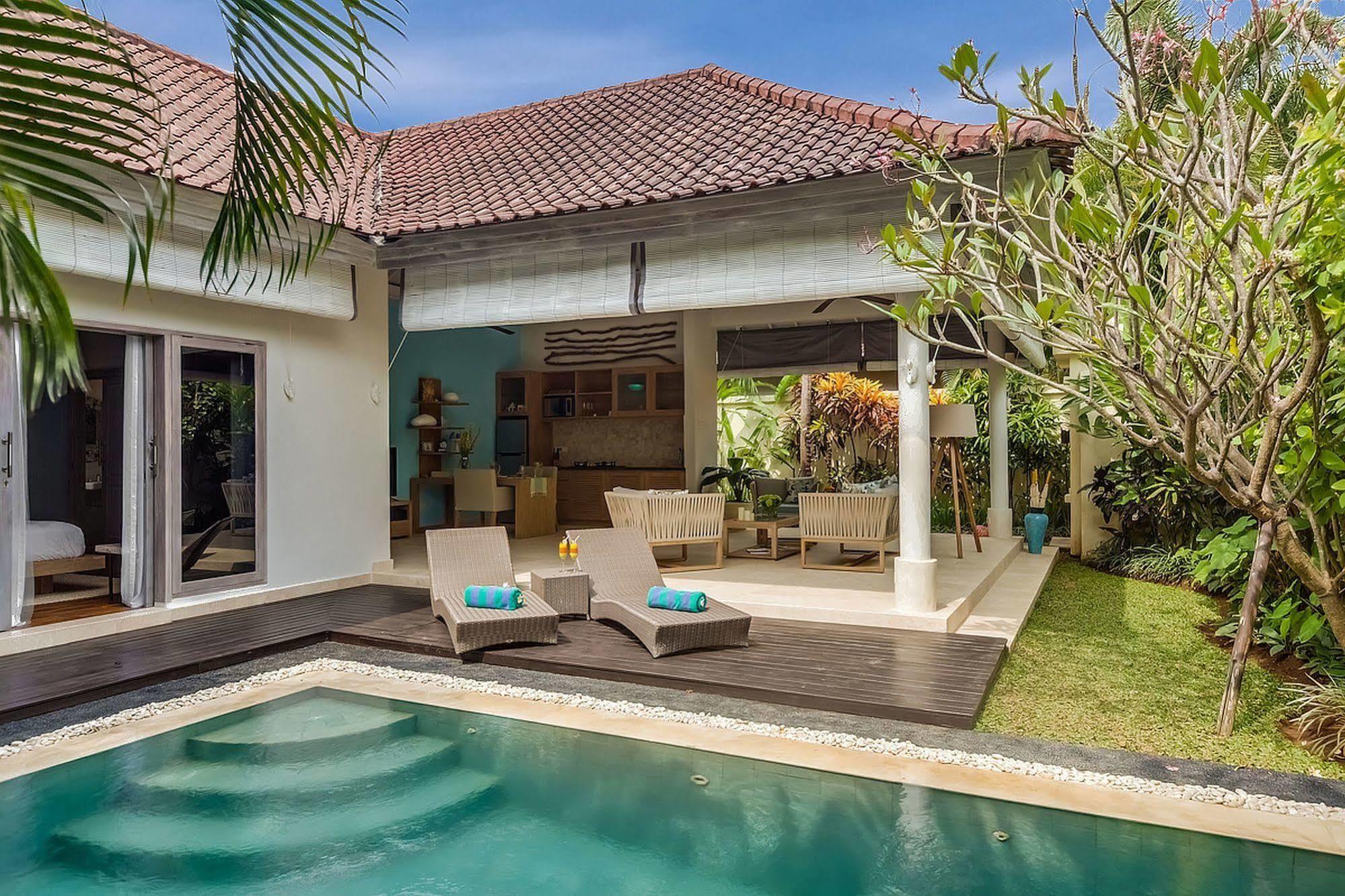 4S Villas At Seminyak Square Buitenkant foto